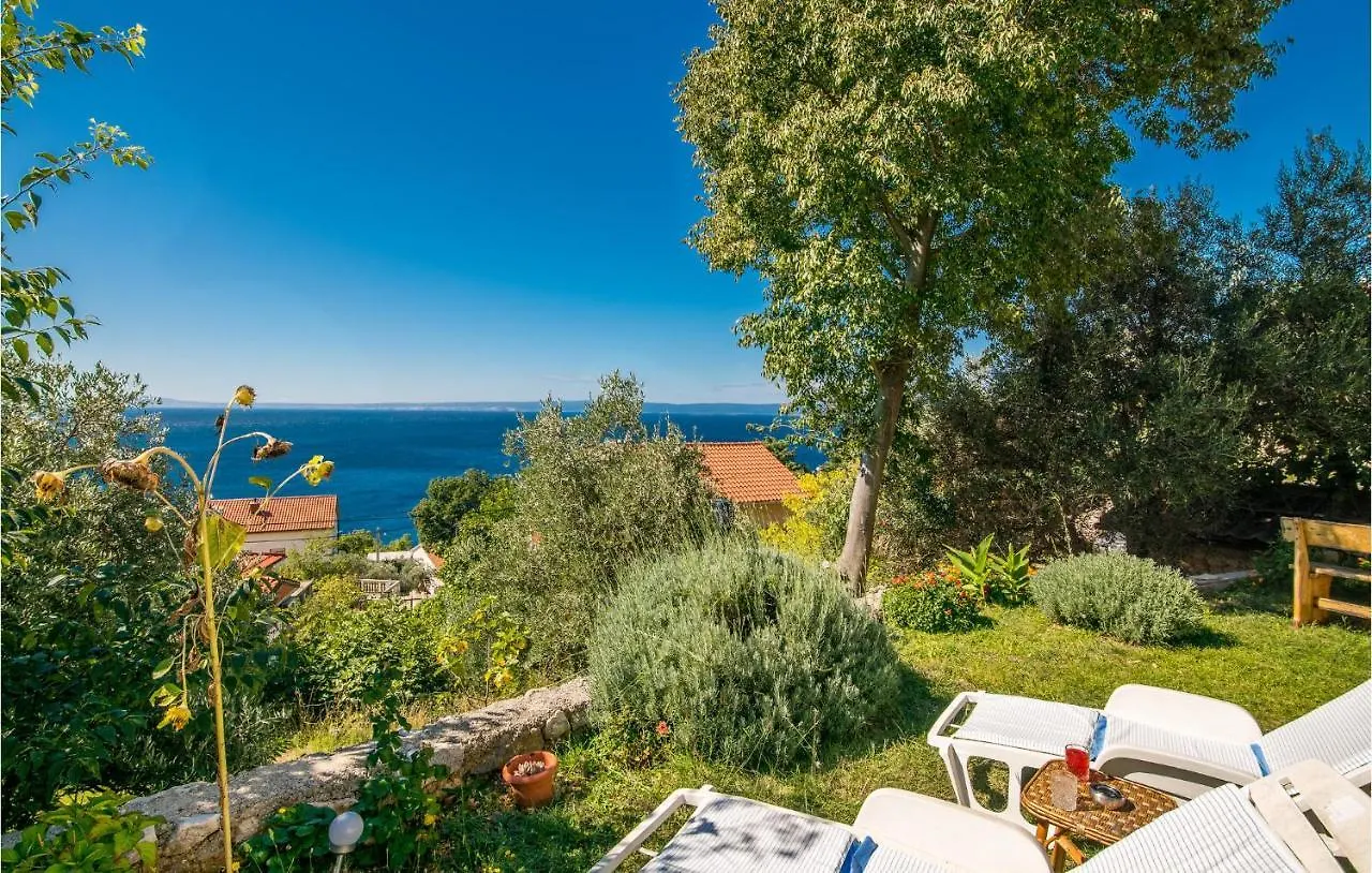 Stunning Apartment In Stara Baska With Wifi 0*,